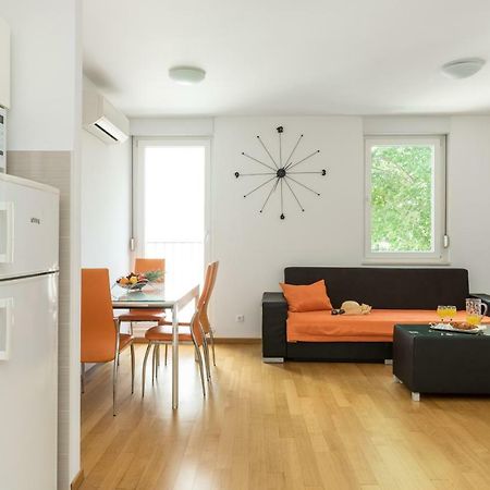 Apartment Marcela With Private Parking Split Exteriör bild