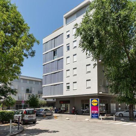 Apartment Marcela With Private Parking Split Exteriör bild