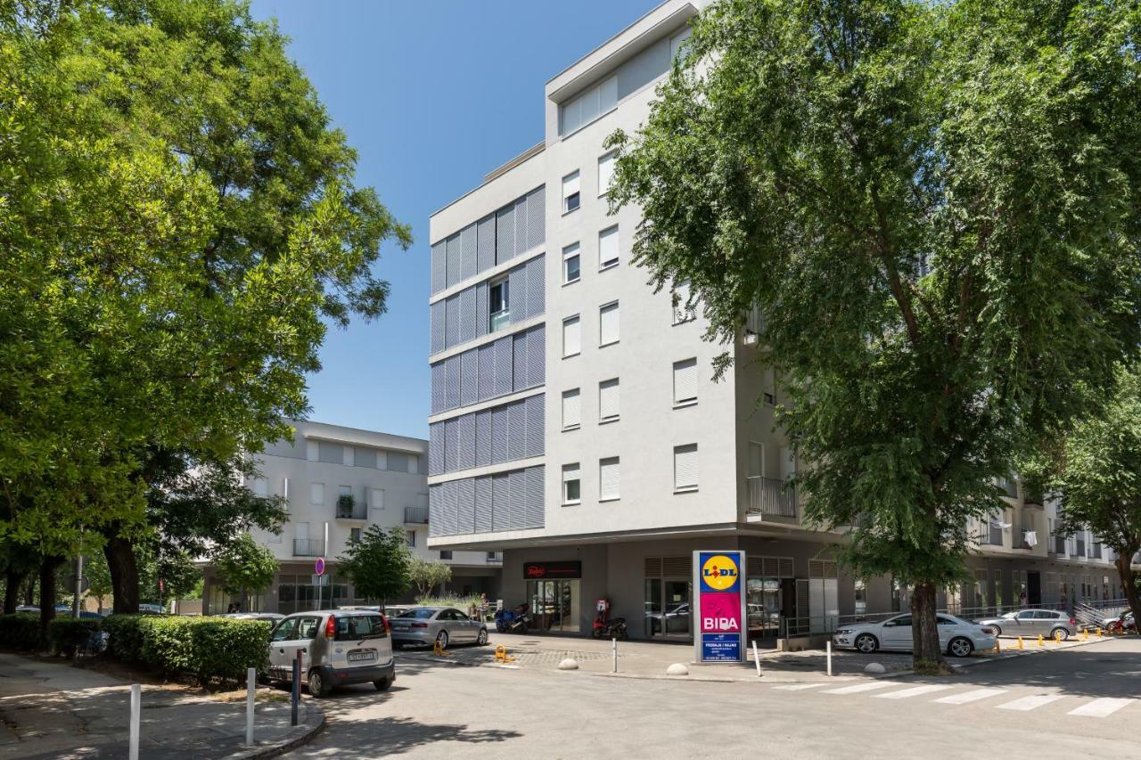 Apartment Marcela With Private Parking Split Exteriör bild